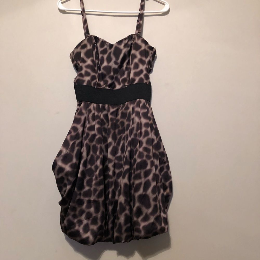 H&M animal print mini dress Size 4, has pockets!!!‎